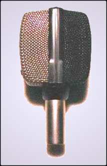 AKG D-12E Photo